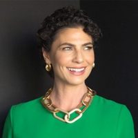 angela neave headshot