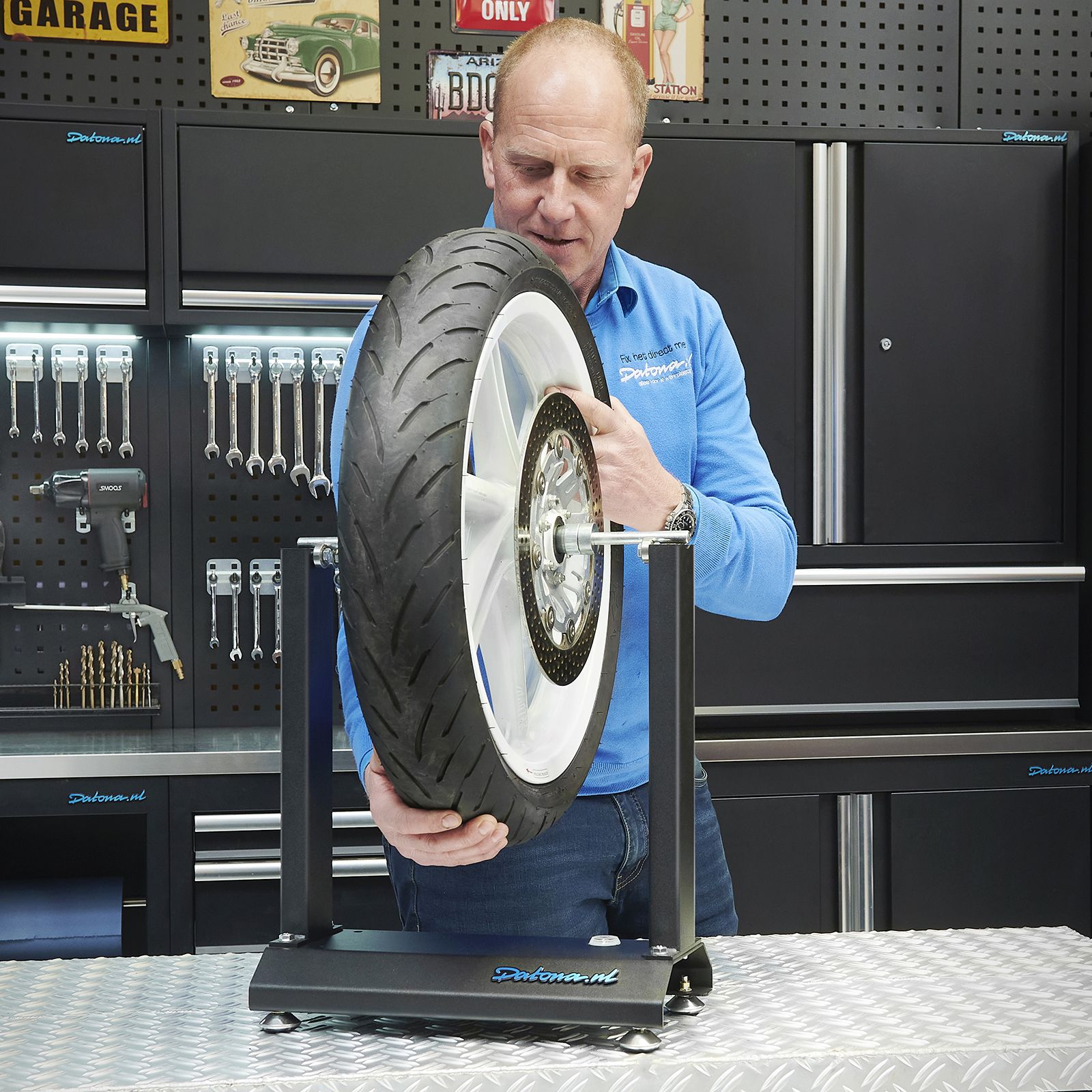 Comment équilibrer un pneu de moto ?  Banner