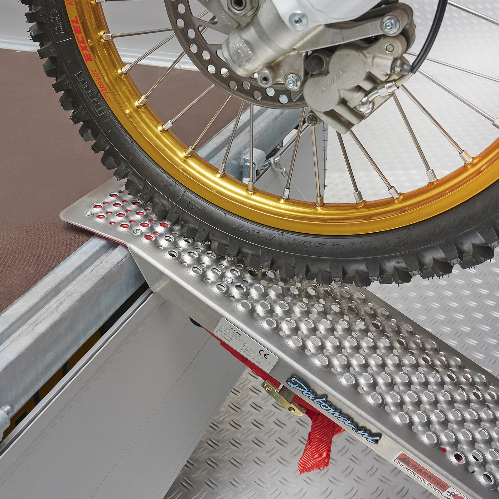 Oprijplaten voor kruiwagens en sloopcontainers: Veilig en efficiënt werken op de bouwplaats Banner