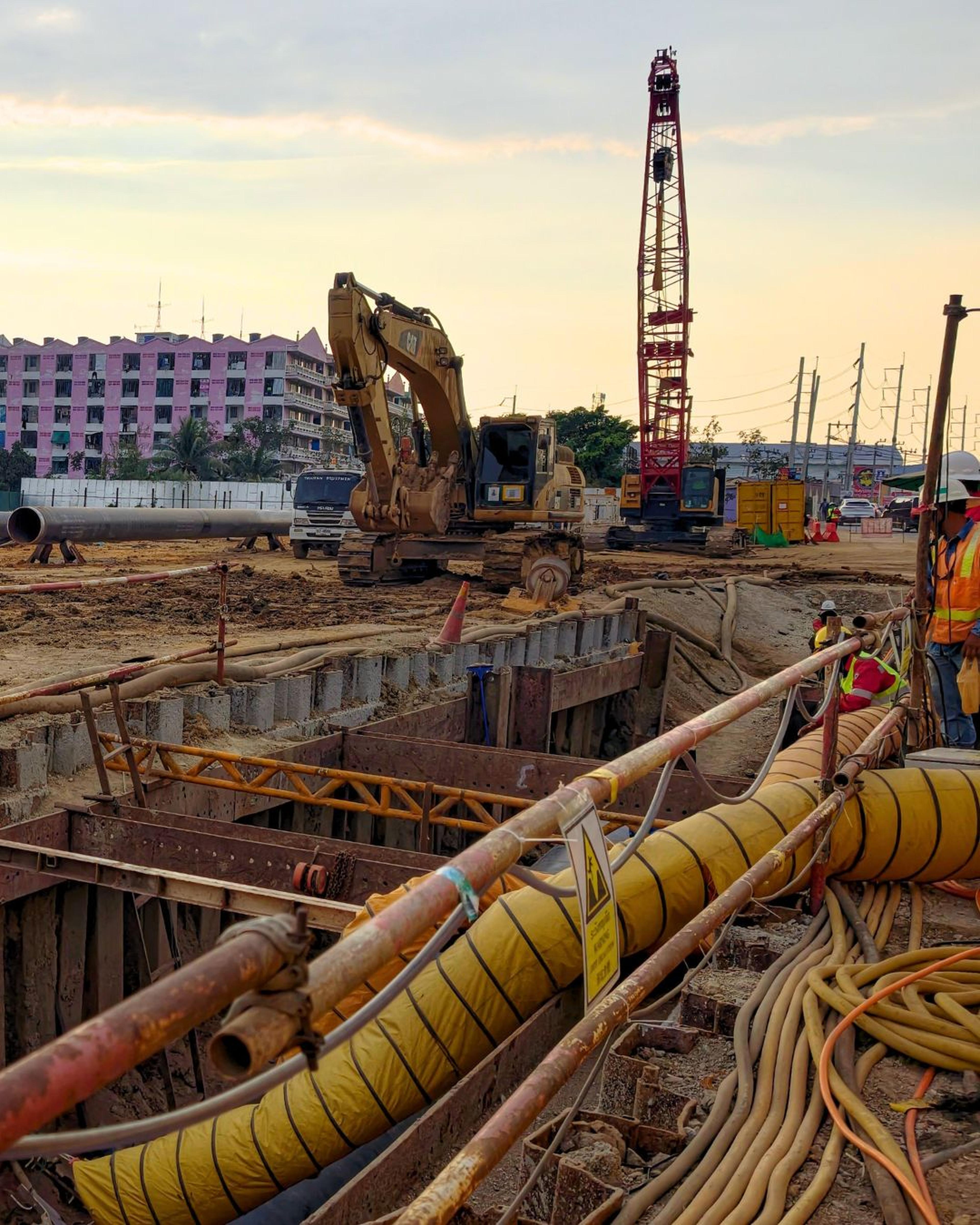 bg image //a.storyblok.com/f/127106/1080x1350/68196cdedf/cr103-aviation-park-station-4.jpg