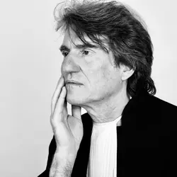 Docent letselschade Marco Zwagerman met toga