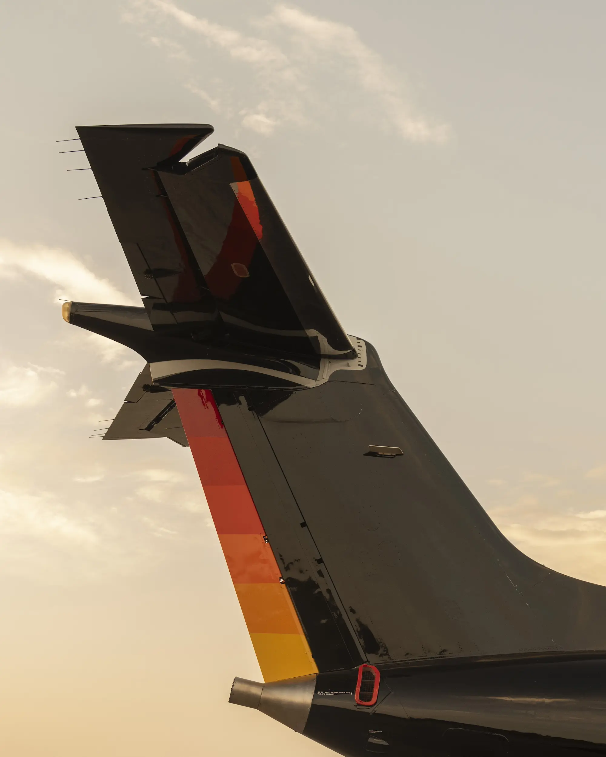 Aero Semi-Private Jet Service Nonstop from Los Angeles Area to Greater Palm Springs Desert Cities Area