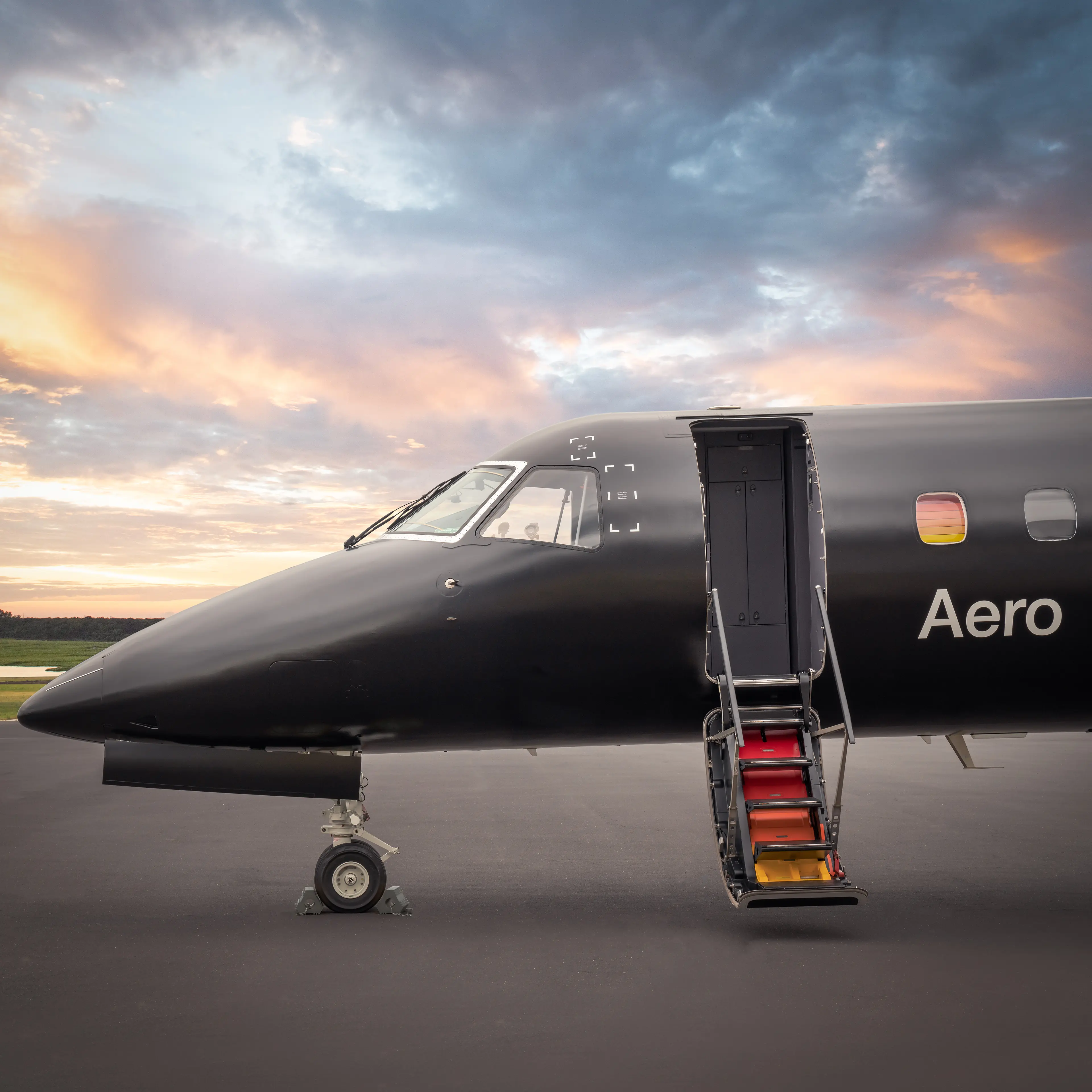 Flights To and From Dallas | The Private Jet Experience | Aero™