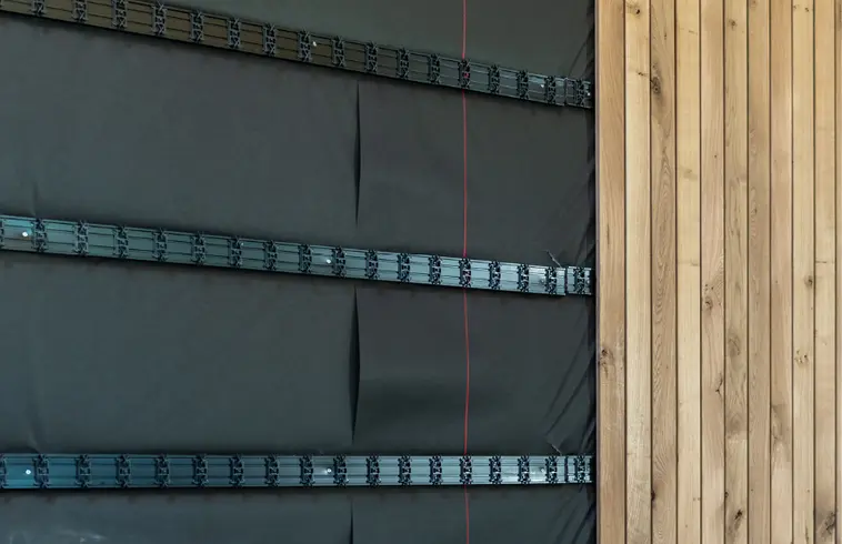 X-clip kliksysteem bevestigen