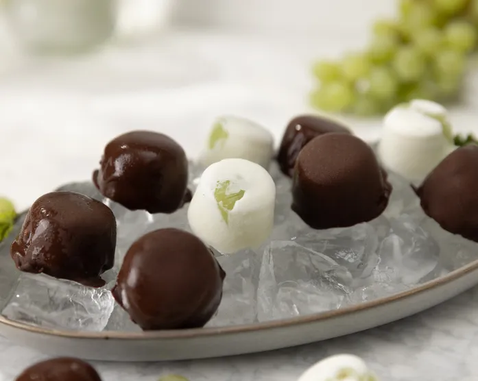 Frozen Yogurt Bites / mit Trauben