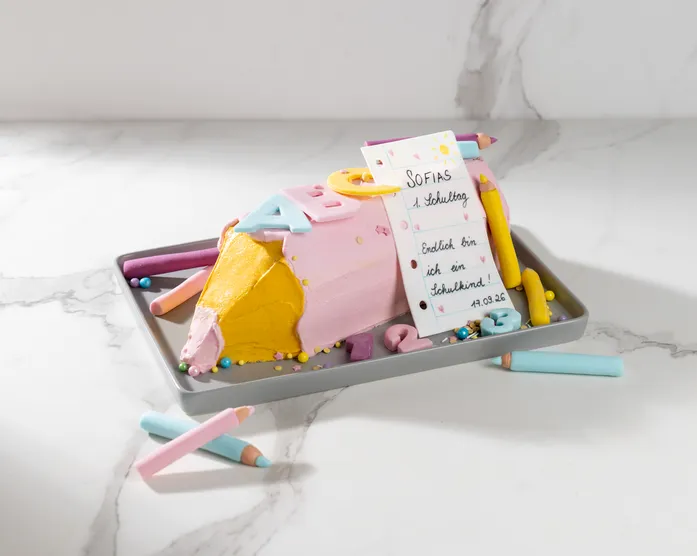 Buntstift-Torte zur Einschulung / Schulanfangstorte mit Erdbeercreme