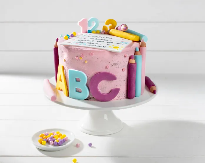 Schoko-Erdbeer-Einschulungstorte / einfache Motivtorte zum Schulanfang