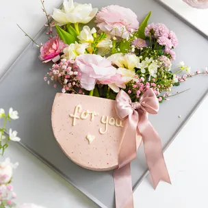 Blumenstrauß-Torte / Betty Barclay Blush