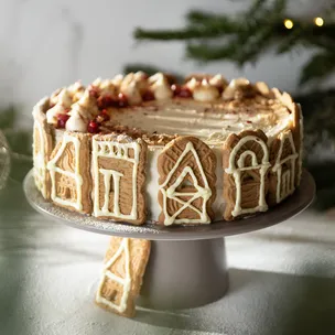Weihnachtstorte / Spekulatius-Torte mit Kirschfüllung