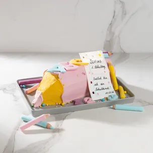 Buntstift-Torte zur Einschulung / Schulanfangstorte mit Erdbeercreme