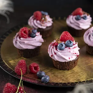 Schoko Cupcakes mit Beeren-Creme / Stern TV Rezept