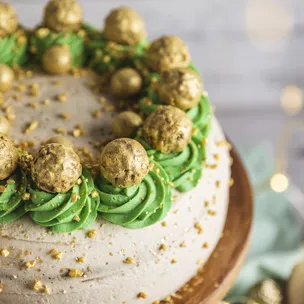 Weihnachtstorte mit Lebkuchencreme