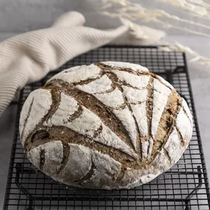 Spinnennetz Brot / Halloweenbrot