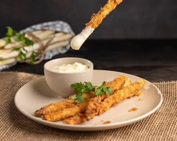 Frittierter Spargel mit Mayonnaise