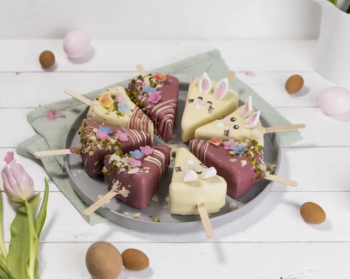 Cheesecake Sticks zu Ostern / Süße Osterhasen Lollis