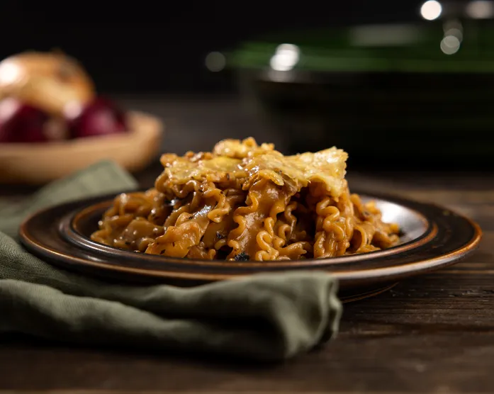 French Onion Casserole / One-Pot Nudelauflauf mit Zwiebeln