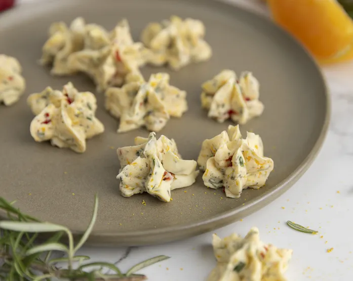 Rosmarin-Orangen-Butter mit Chili