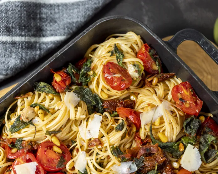 Salbei Nudeln / Sommer Pasta / schnelles vegetarisches Gericht
