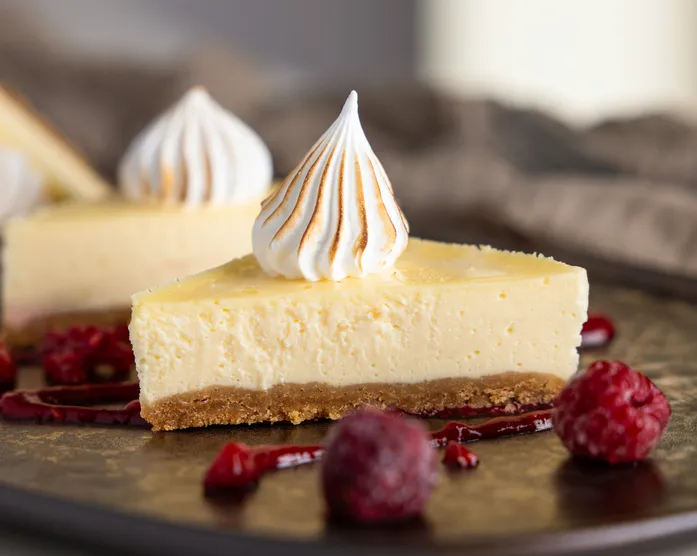 Cheesecake Bites / mit Himbeeren und Baiser