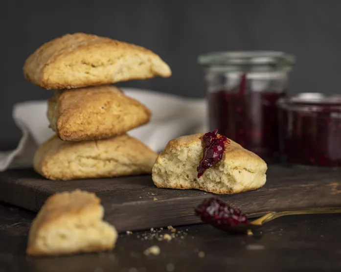 Scones mit Marmelade
