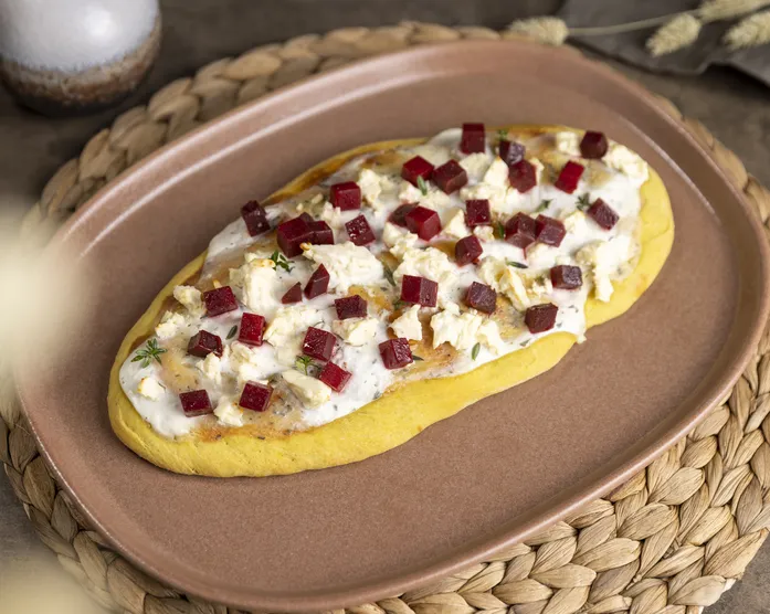 Focaccia – süß und herzhaft mit roter Bete und Marmelade