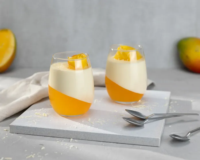 Mango-Dessert mit Götterspeise