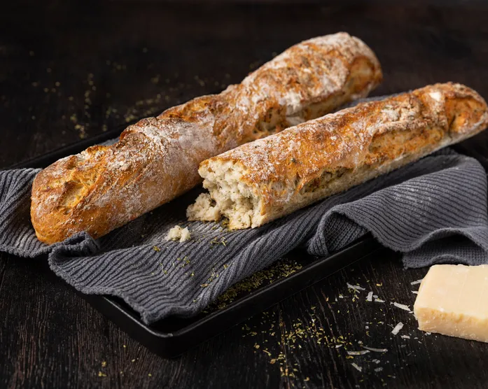 Magisches Cheese-Oregano Baguette