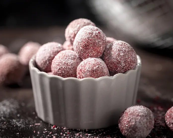Himbeer Kokos Energy Balls