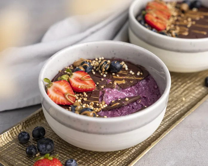 Smoothie Bowl mit Schokoladen Überzug / Magic Shell Bowl