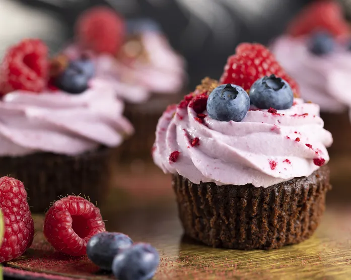 Schoko Cupcakes mit Beeren-Creme / Stern TV Rezept