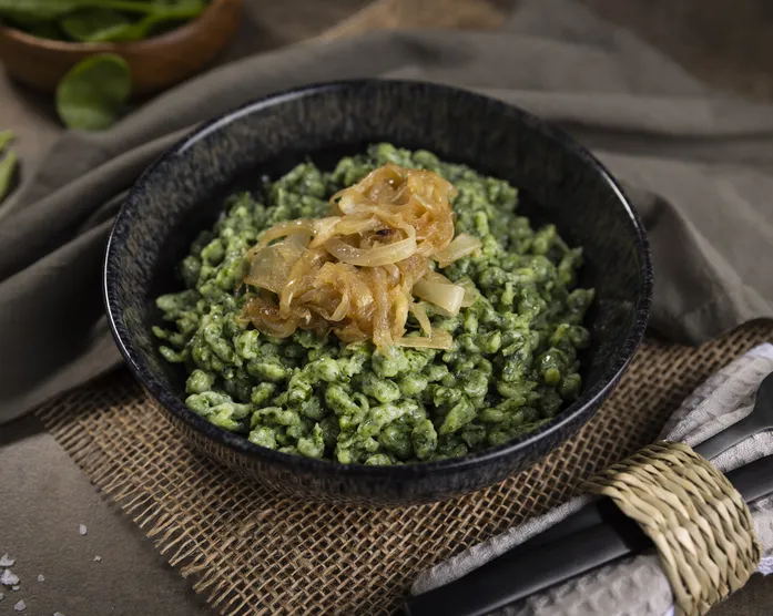 Grundrezept Spätzle / Knöpfe / Spinatspätzle / Spinatknöpfle