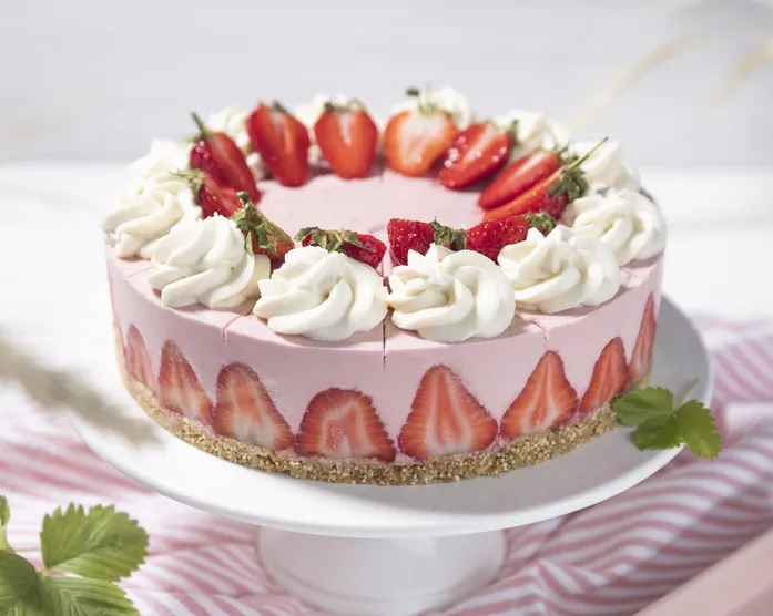 No Bake Strawberry Cheesecake