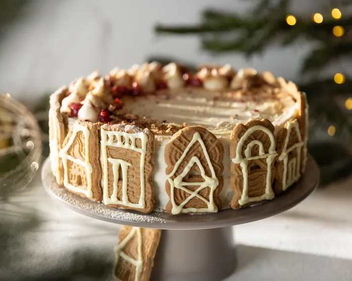 Weihnachtstorte / Spekulatius-Torte mit Kirschfüllung