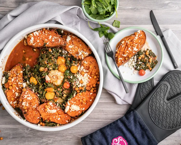 Süßkartoffelpfanne mit Spinat und Kichererbsen