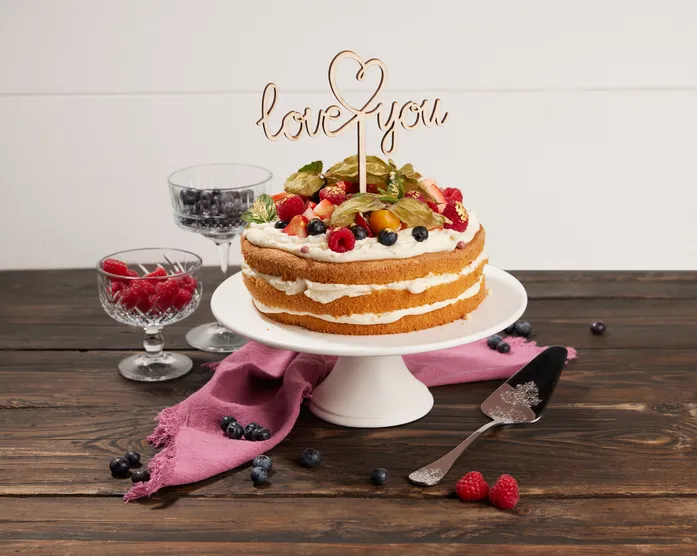 Muttertagstorte von Samira für Sally / Naked Cake mit Beeren