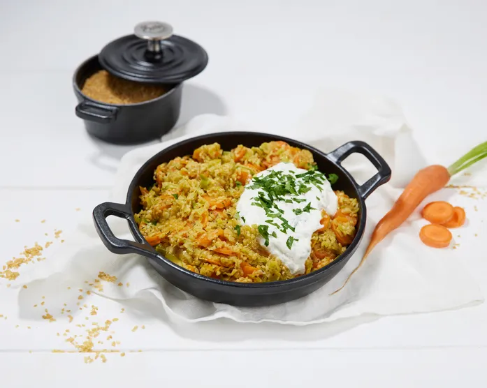 Bulgur Gemüse Pfanne / mit Joghurtdip