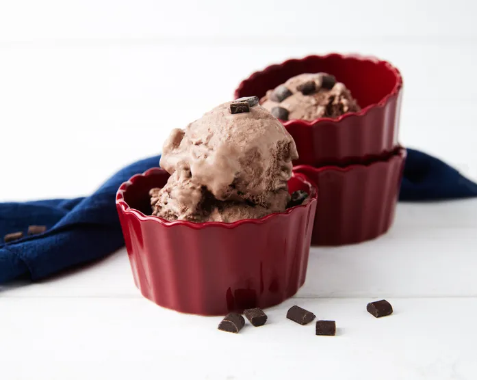 Schokoladen-Eis / mit Schoko-Chunks