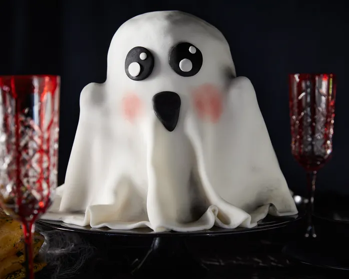 Halloween Geist Torte / Schokoladige Gespenst Motivtorte