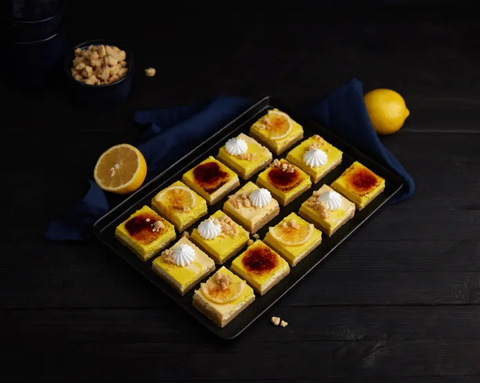 Lemon Bars / mit Karamellkruste und Baiser