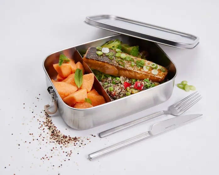 Teriyaki Lachs mit Quinoa und Gemüse / Lunchbox Rezept