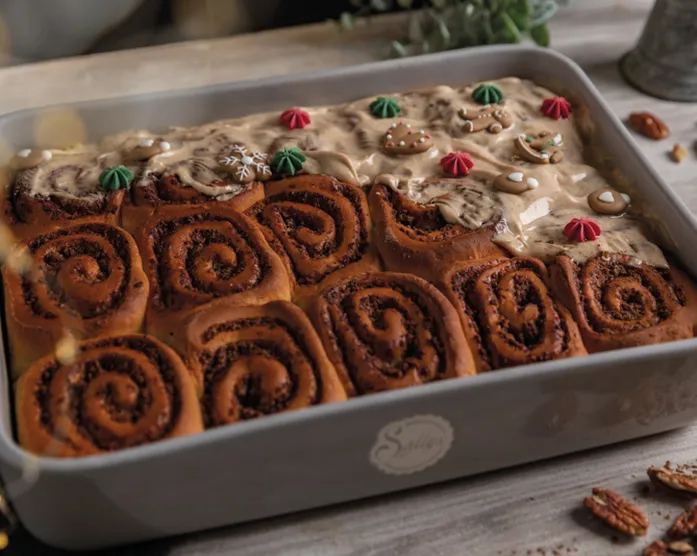 Weihnachts-Nussschnecken mit Zimt-Frosting