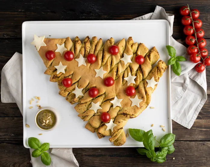 Tannenbaum mit Pesto / Hefe-Tannenbaum / Weihnachtsrezept