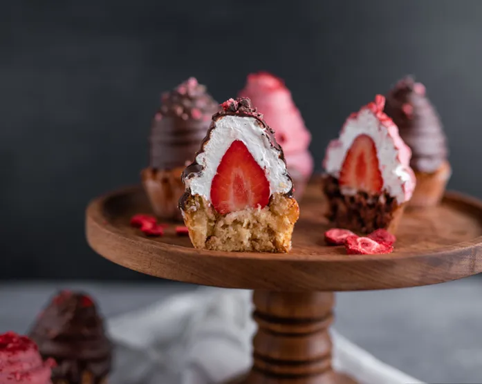 Erdbeer Hi-Hat Cupcakes / Schaumkuss Muffins