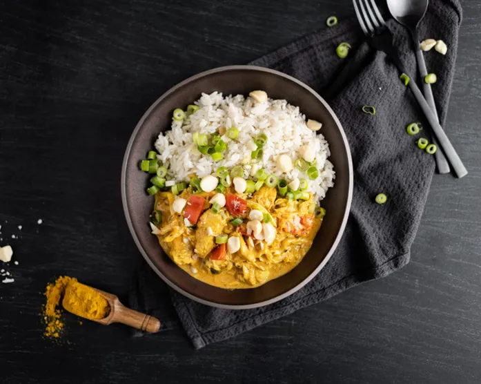 Hähnchen-Gemüse-Curry mit Reis