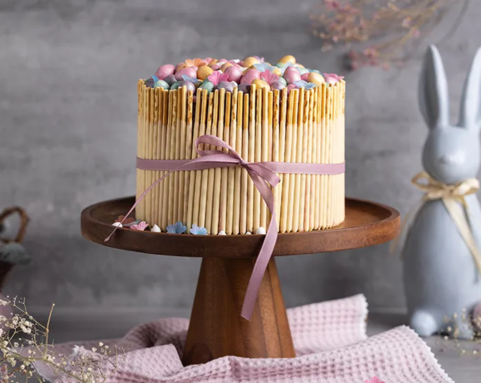 Ostertorte mit Himbeercreme / Mikado Torte