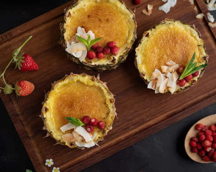 Ananas Crème brûlée / Tristans Ananas-Salat mit Minze