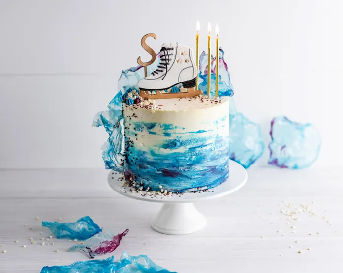 Schlittschuh Birthday Cake mit Eis Dekoration / Samiras Geburtstagstorte