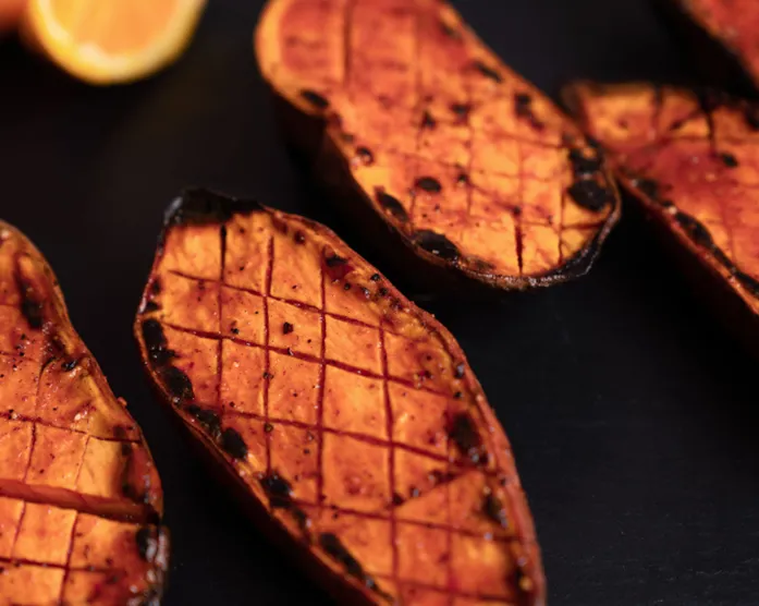 Gegrillte Süßkartoffeln /vegetarische Grillbeilage /Grillrezepte