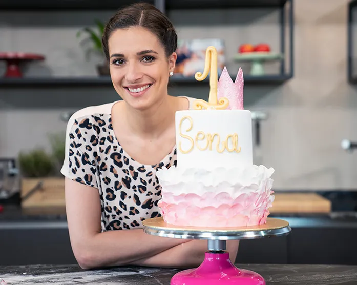 Geburtstagstorte mit Krone / Fruchtige Buttercreme Torte / Torte für Sena