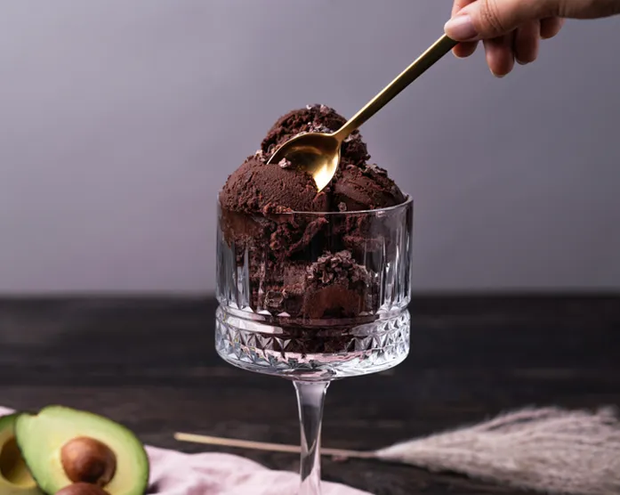 Schokoladeneis / ohne Eismaschine / ohne Zucker / 5 Minuten